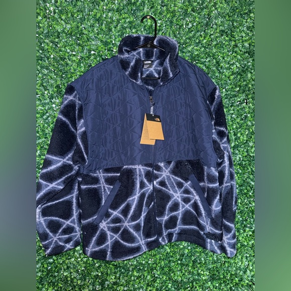 The North Face Other - The North Face Navy Quilted & Patterned Faux Fur Zip Jacket